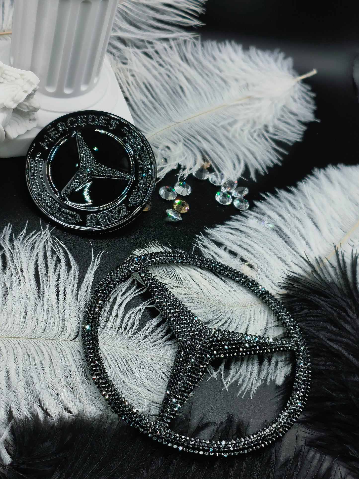 Original OEM | Mercedes Benz Logo Emblem Batch hinten |original Swarovski®/Preciosa® - Black Saphir Crystals