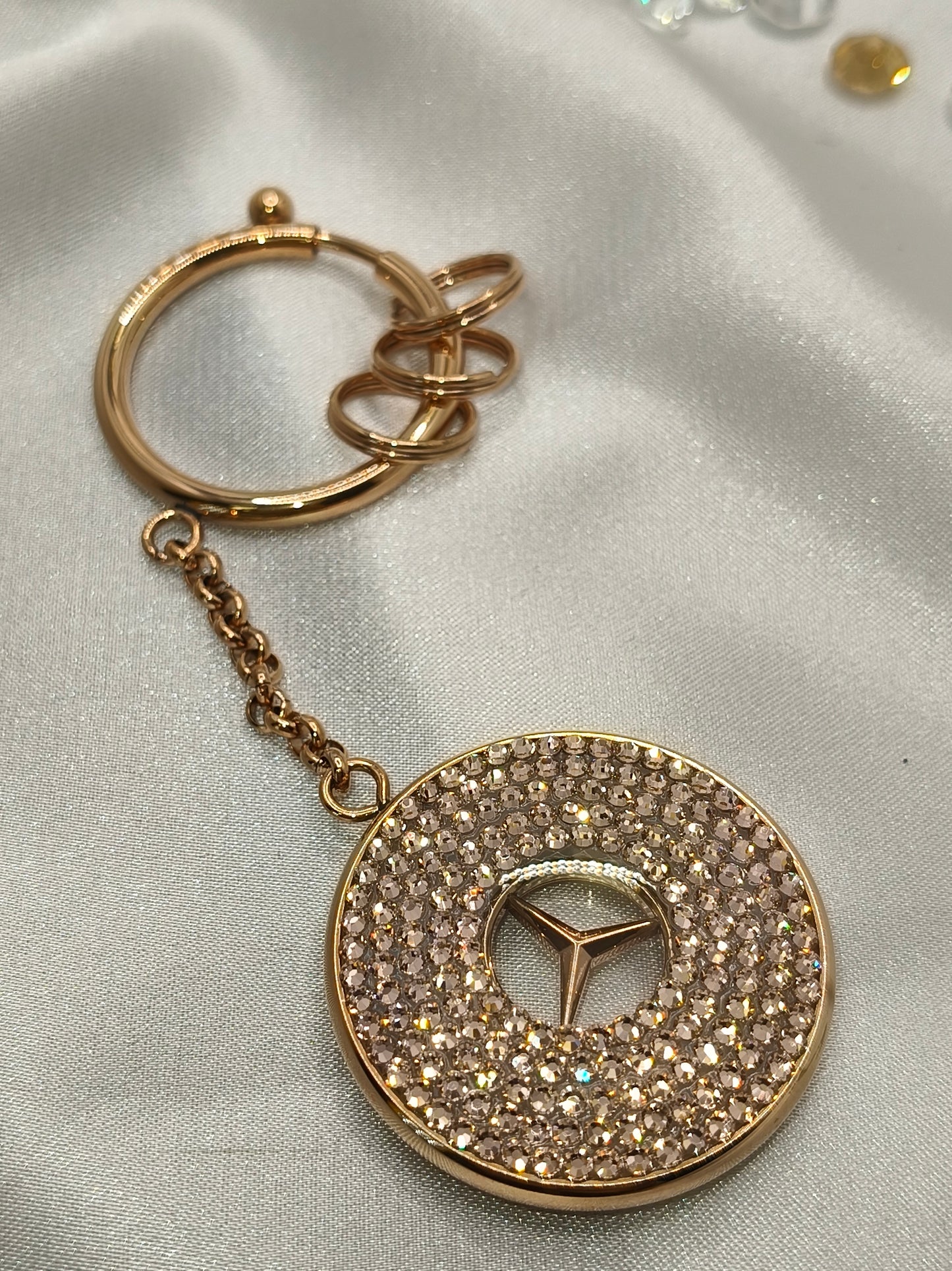 Original OEM | Mercedes-Benz Schlüsselanhänger Roségold | mit original Preciosa® Kristallen - Black Saphir Crystals