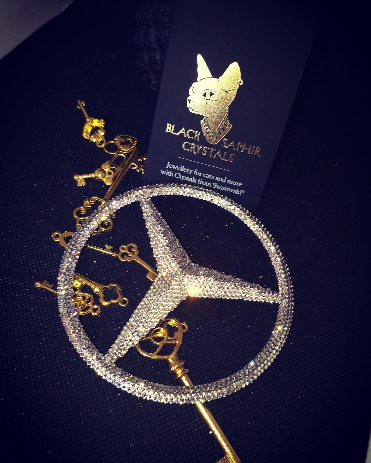 Original Mercedes Logo Emblem hinten mit original Swarovski® oder Preciosa® Veredelt - Black Saphir Crystals