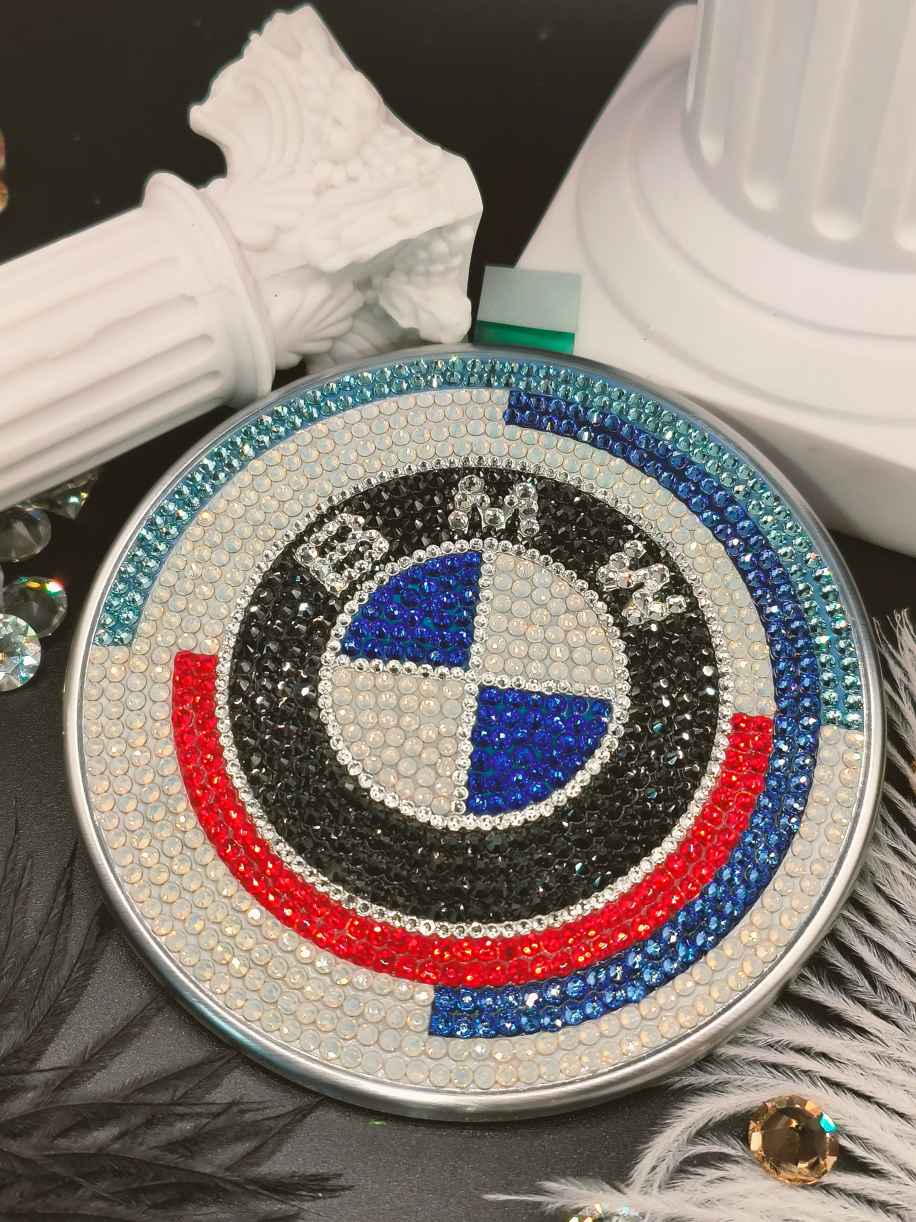 Original OEM | BMW Logo Emblen Batch 50 years anniversary edition | Set vorn+hinten komplett bestückt |  mit original Swarovski® oder Preciosa® Kristallen veredelt | M2 M3 M4 M5 M6 X6 zubehör tuning bimmer - Black Saphir Crystals