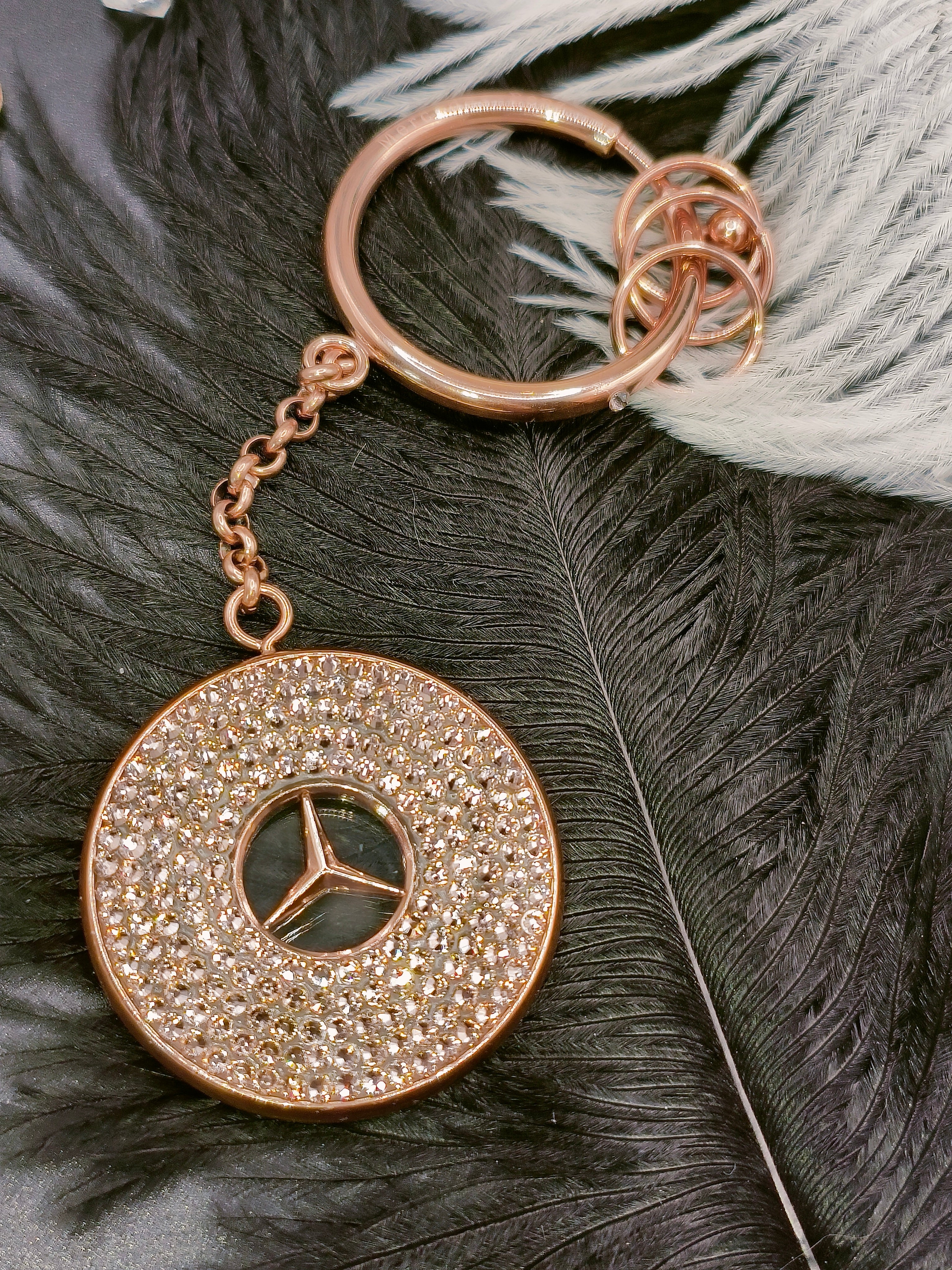 Original OEM | Mercedes Logo Schlüsselanhänger rosegold |original Swarovski®/Preciosa® - Black Saphir Crystals