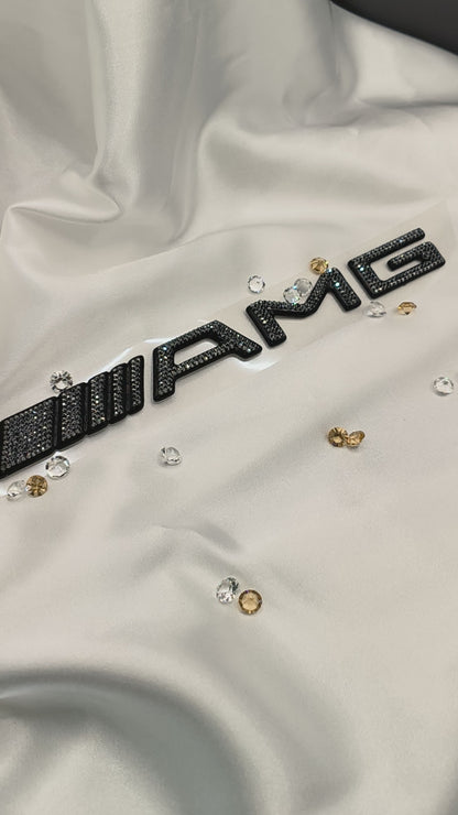 Original OEM | Mercedes-Benz AMG Logo Emblem | mit original Preciosa® Kristallen