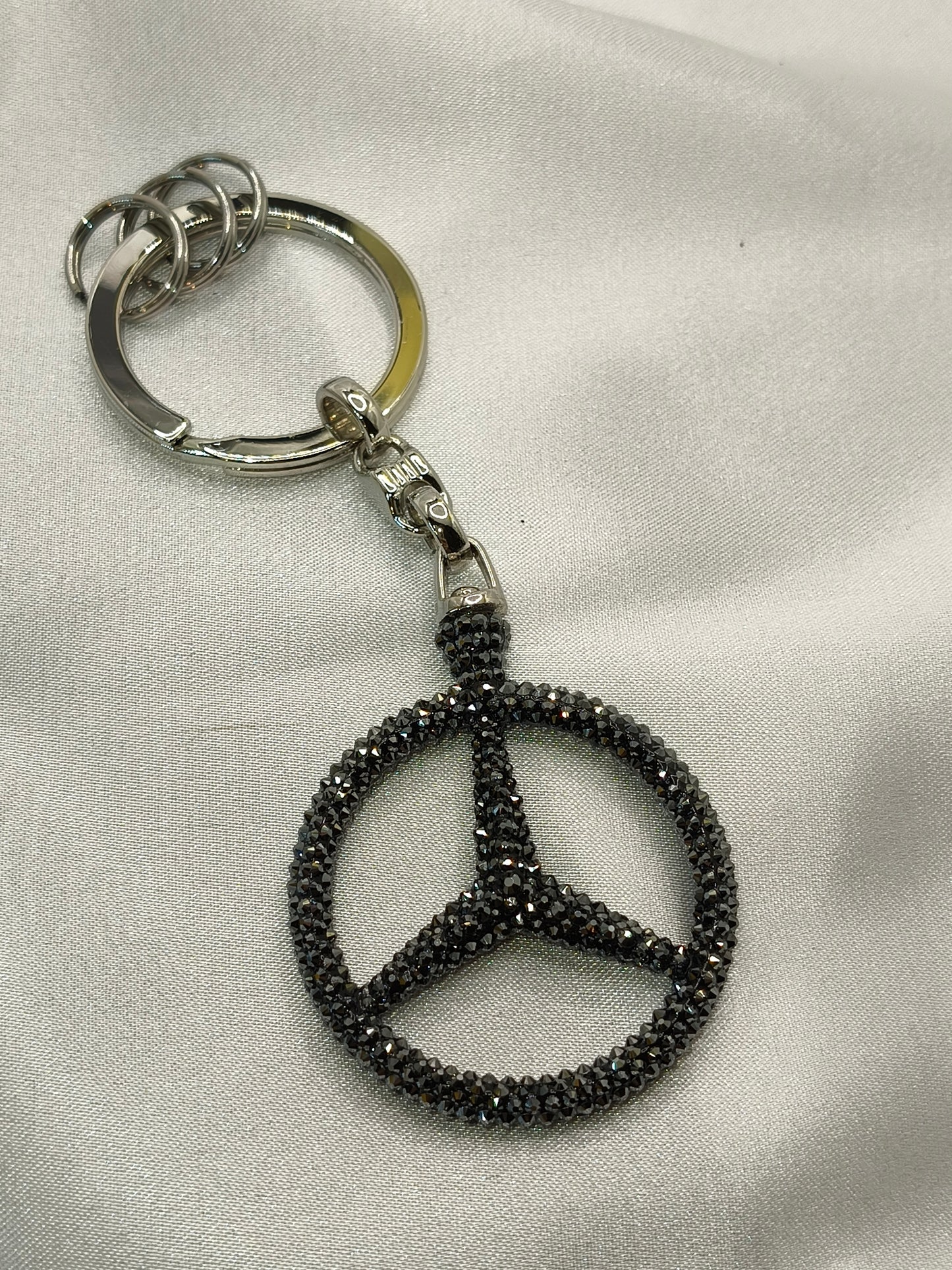 Original OEM | Mercedes-Benz Schlüsselanhänger schwarz | mit original Preciosa® Kristallen - Black Saphir Crystals