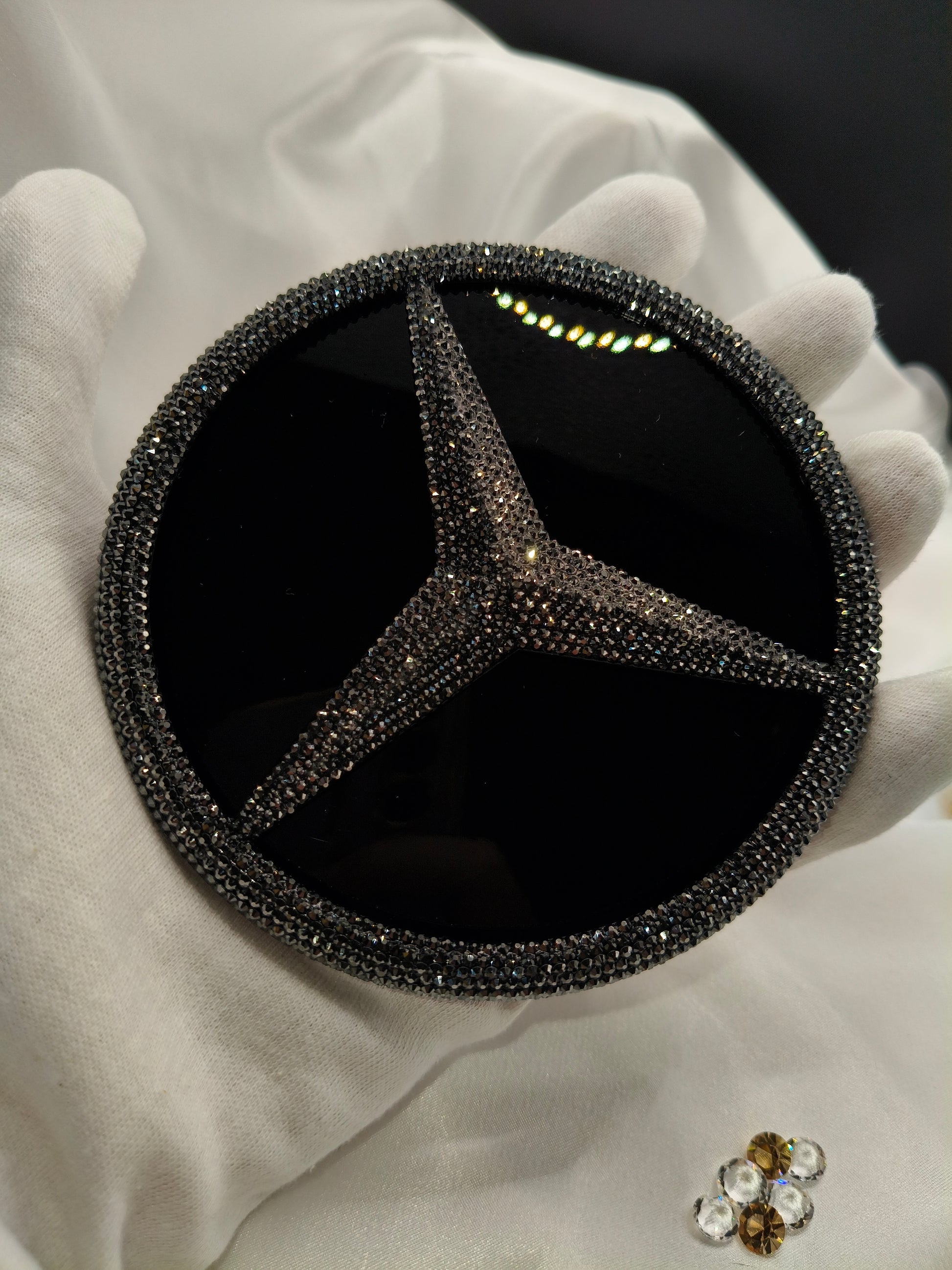 Original OEM | Mercedes Benz Stern Logo hinten für GLE | mit original Preciosa® Kristallen - Black Saphir Crystals