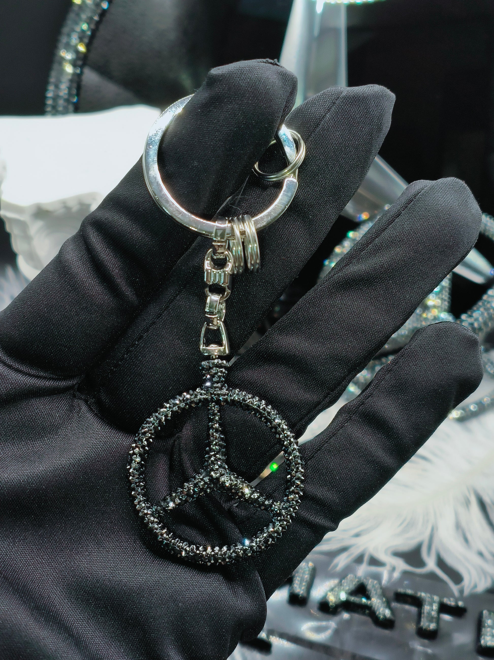 Original OEM | Mercedes Logo Schlüsselanhänger schwarz |original Swarovski®/Preciosa® - Black Saphir Crystals