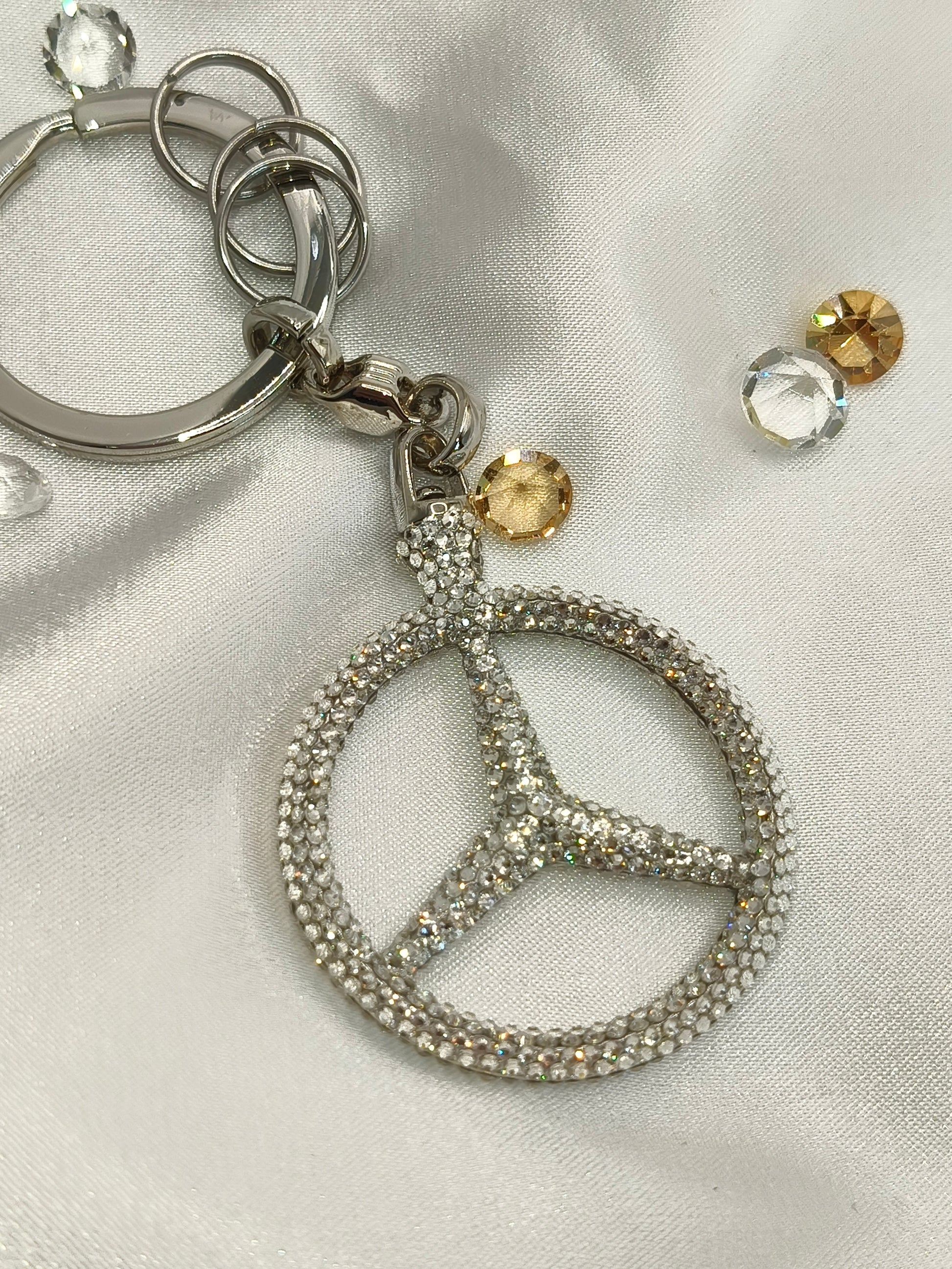 Original OEM | Mercedes-Benz Schlüsselanhänger silber | mit original Preciosa® Kristallen - Black Saphir Crystals