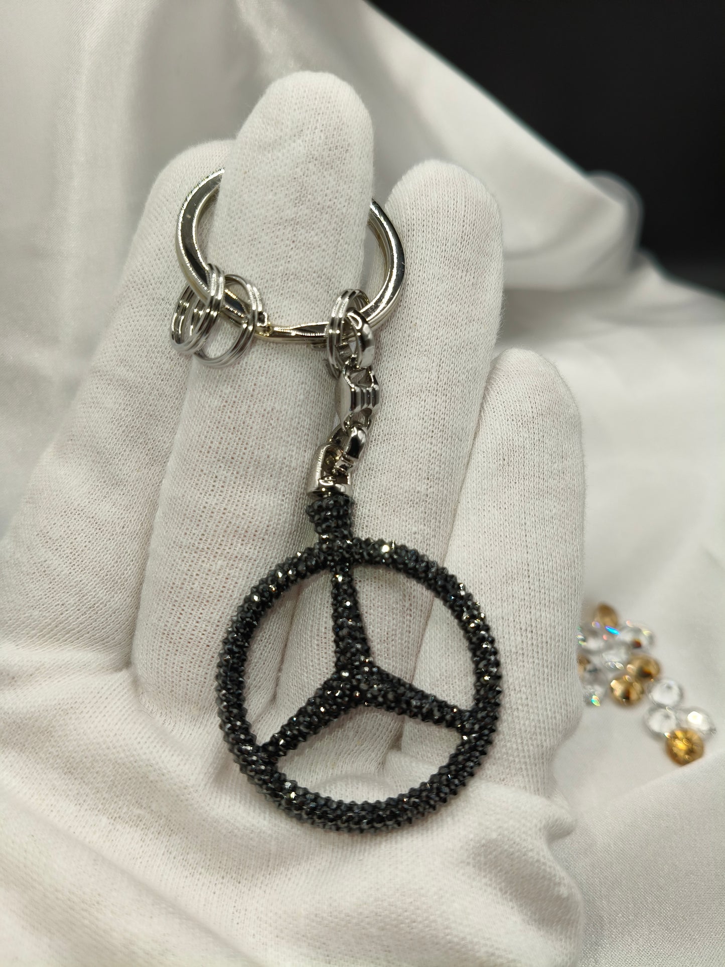 Original OEM | Mercedes-Benz Schlüsselanhänger schwarz | mit original Preciosa® Kristallen - Black Saphir Crystals