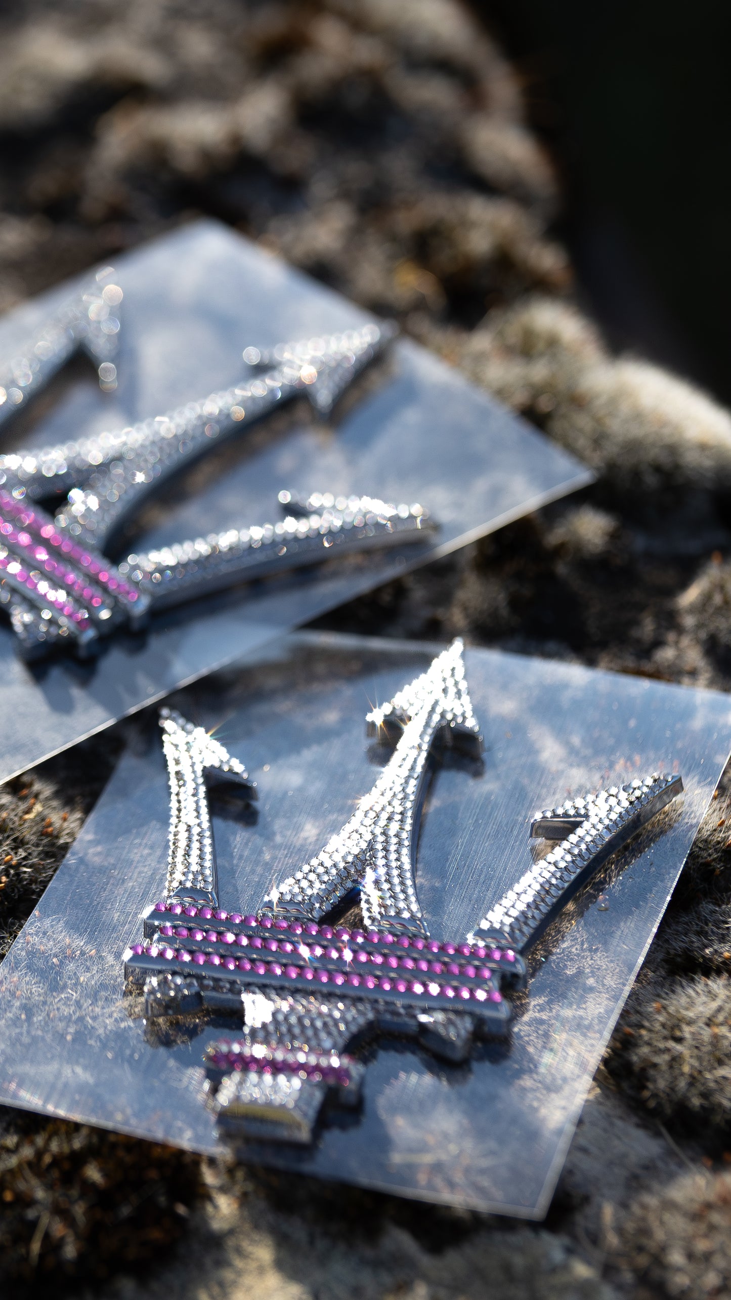 Original OEM | Maserati Logo Emblem Set links+rechts ab modell 2021 | mit original Preciosa® Kristallen