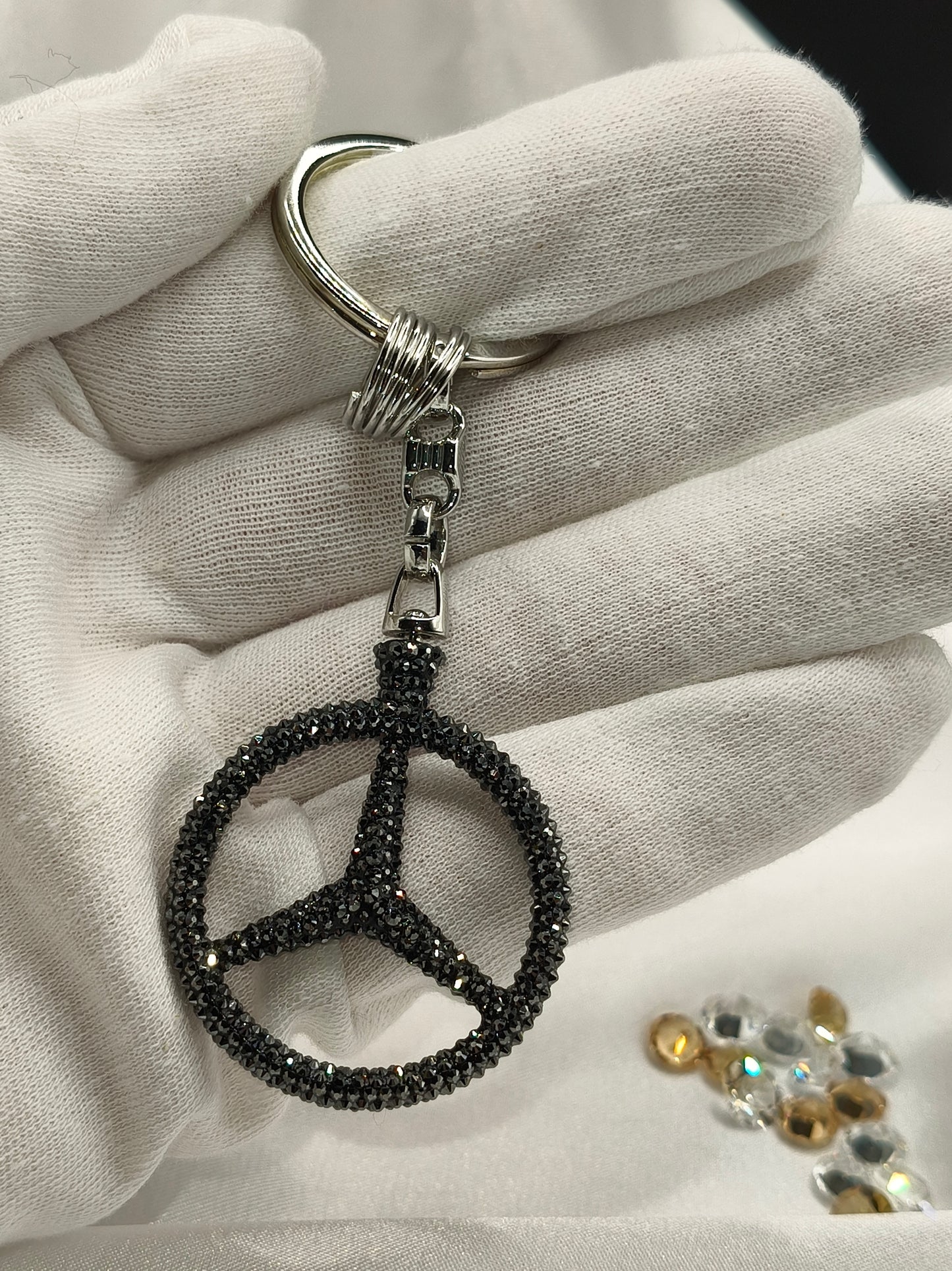 Original OEM | Mercedes-Benz Schlüsselanhänger schwarz | mit original Preciosa® Kristallen - Black Saphir Crystals