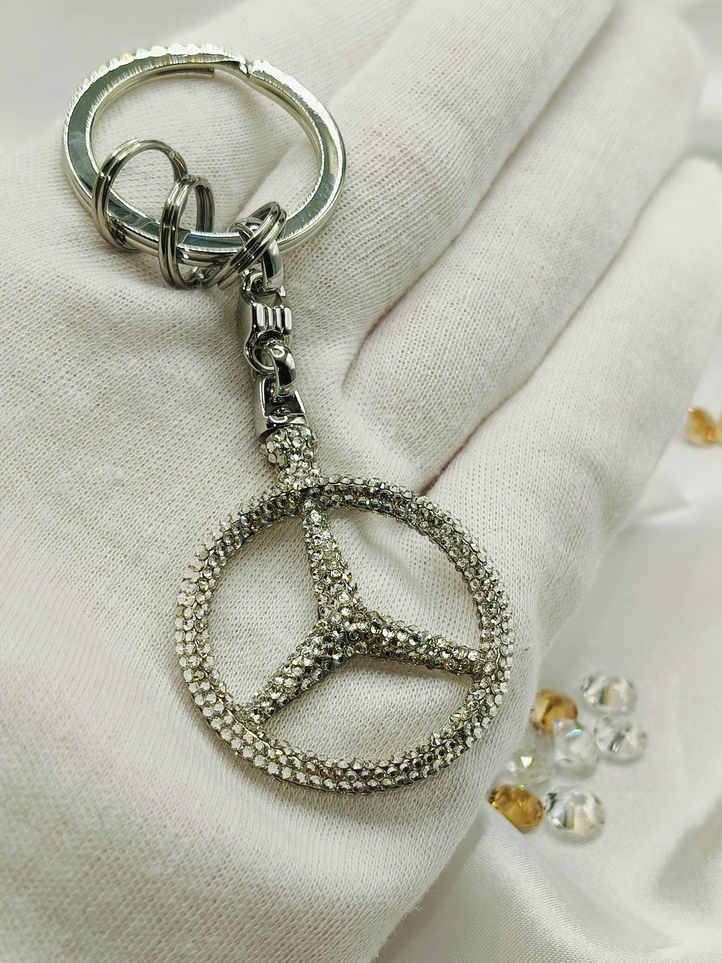 Original OEM | Mercedes-Benz Schlüsselanhänger silber | mit original Preciosa® Kristallen - Black Saphir Crystals