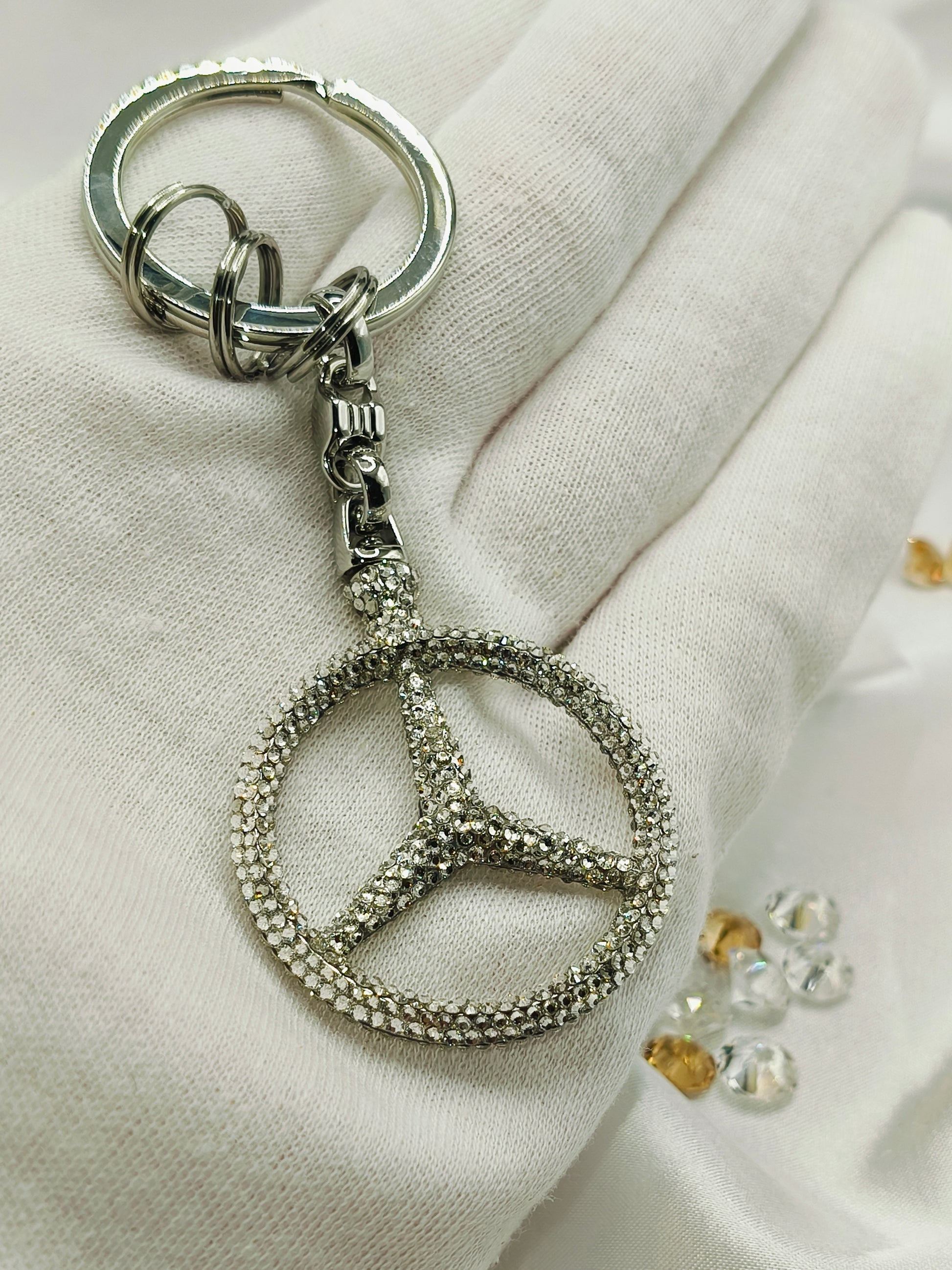 Original OEM | Mercedes-Benz Schlüsselanhänger silber | mit original Preciosa® Kristallen - Black Saphir Crystals