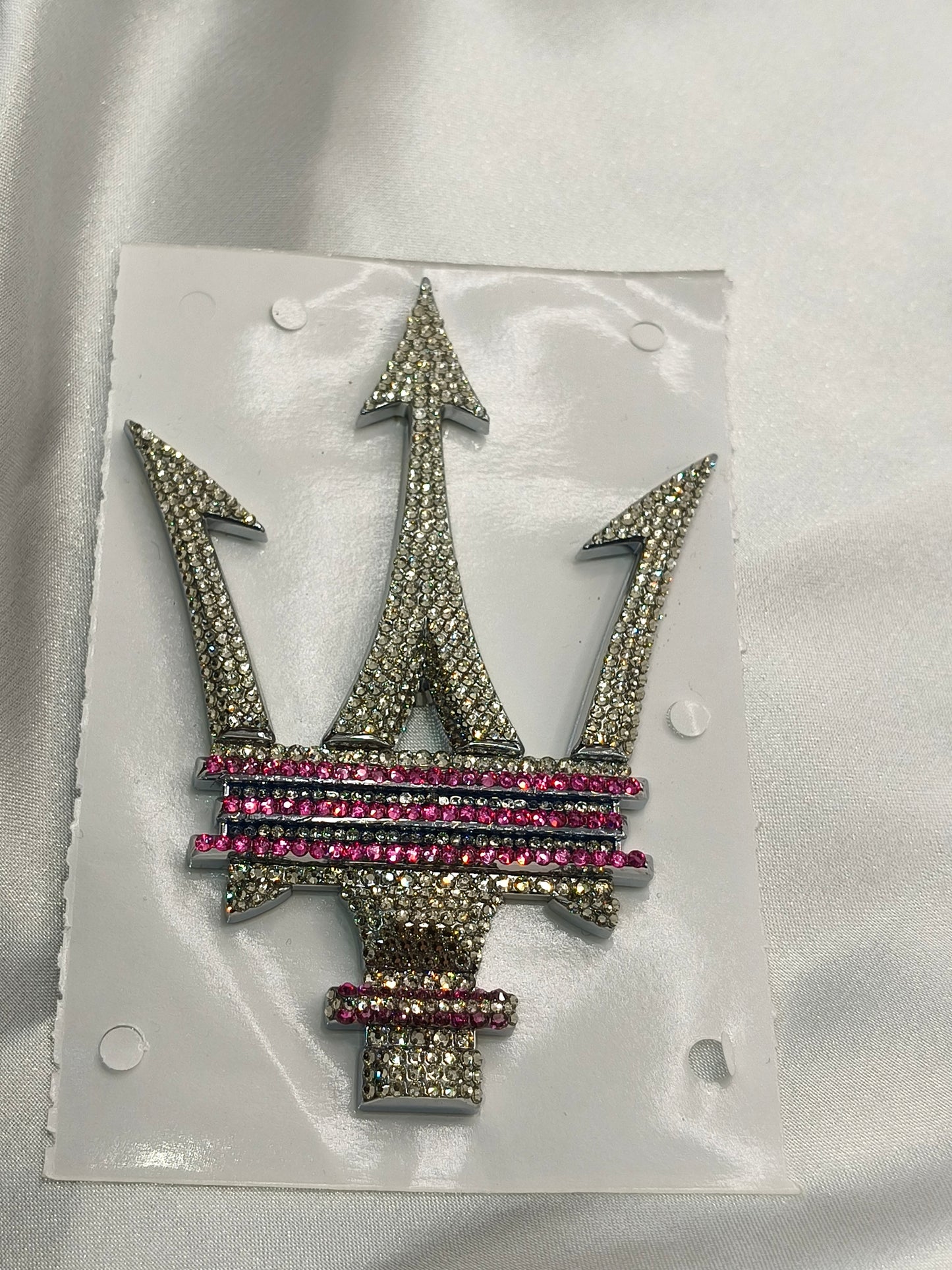 Original OEM | Maserati Logo Emblem Set links+rechts ab modell 2021 | mit original Preciosa® Kristallen