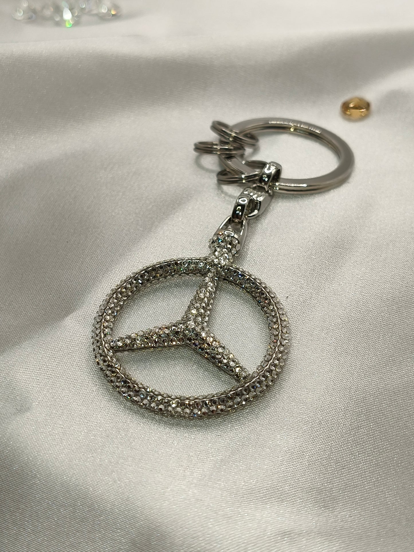 Original OEM | Mercedes-Benz Schlüsselanhänger silber | mit original Preciosa® Kristallen - Black Saphir Crystals