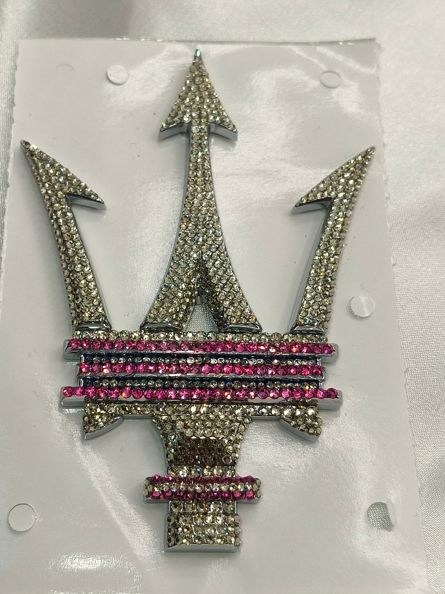 Original OEM | Maserati Logo Emblem Set links+rechts ab modell 2021 | mit original Preciosa® Kristallen