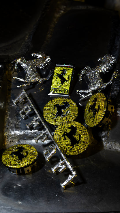 Original OEM Ferrari | Logo Emblem Set vorn+hinten | mit original Preciosa® Kristallen - Black Saphir Crystals