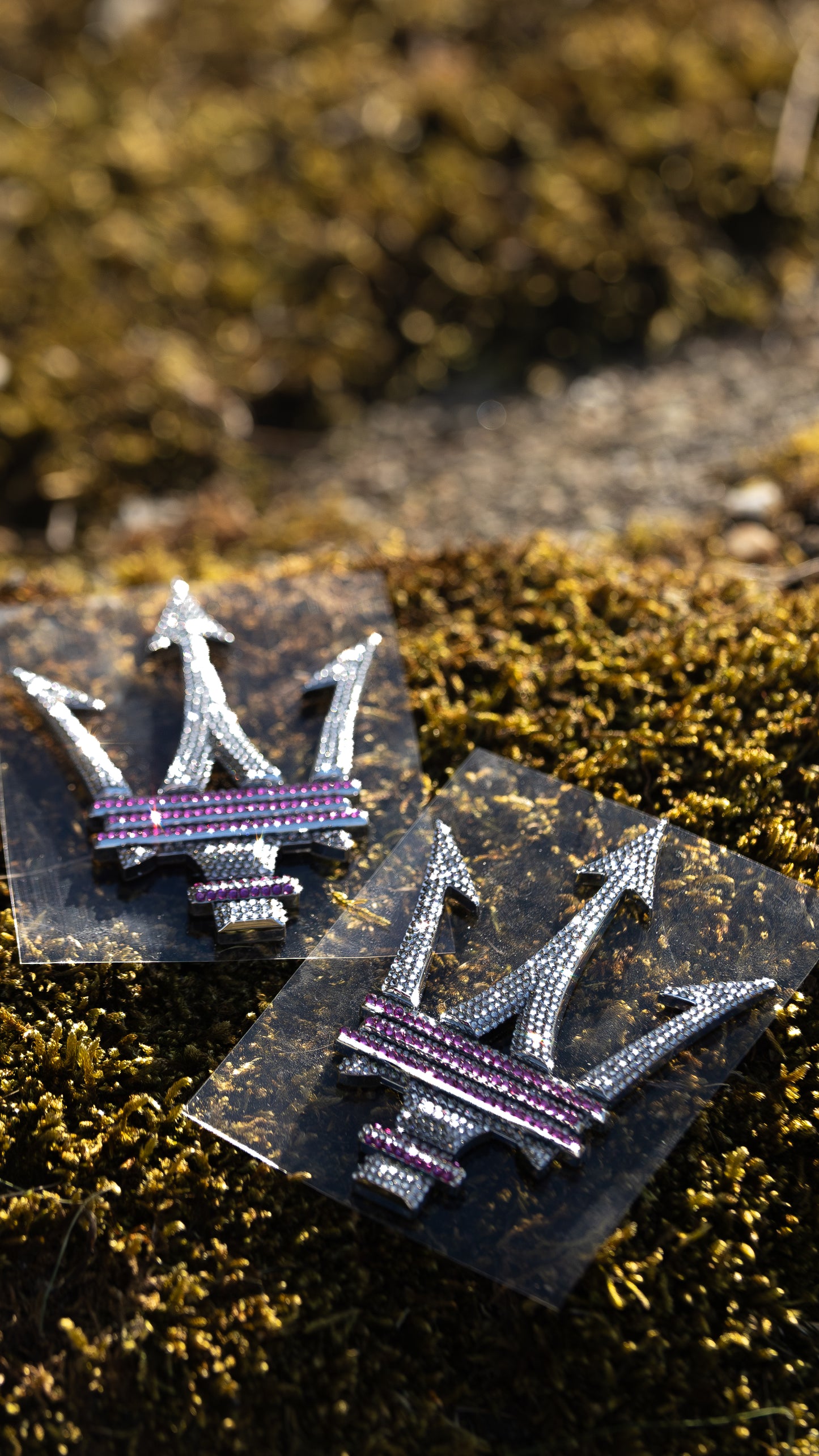 Original OEM | Maserati Logo Emblem Set links+rechts ab modell 2021 | mit original Preciosa® Kristallen