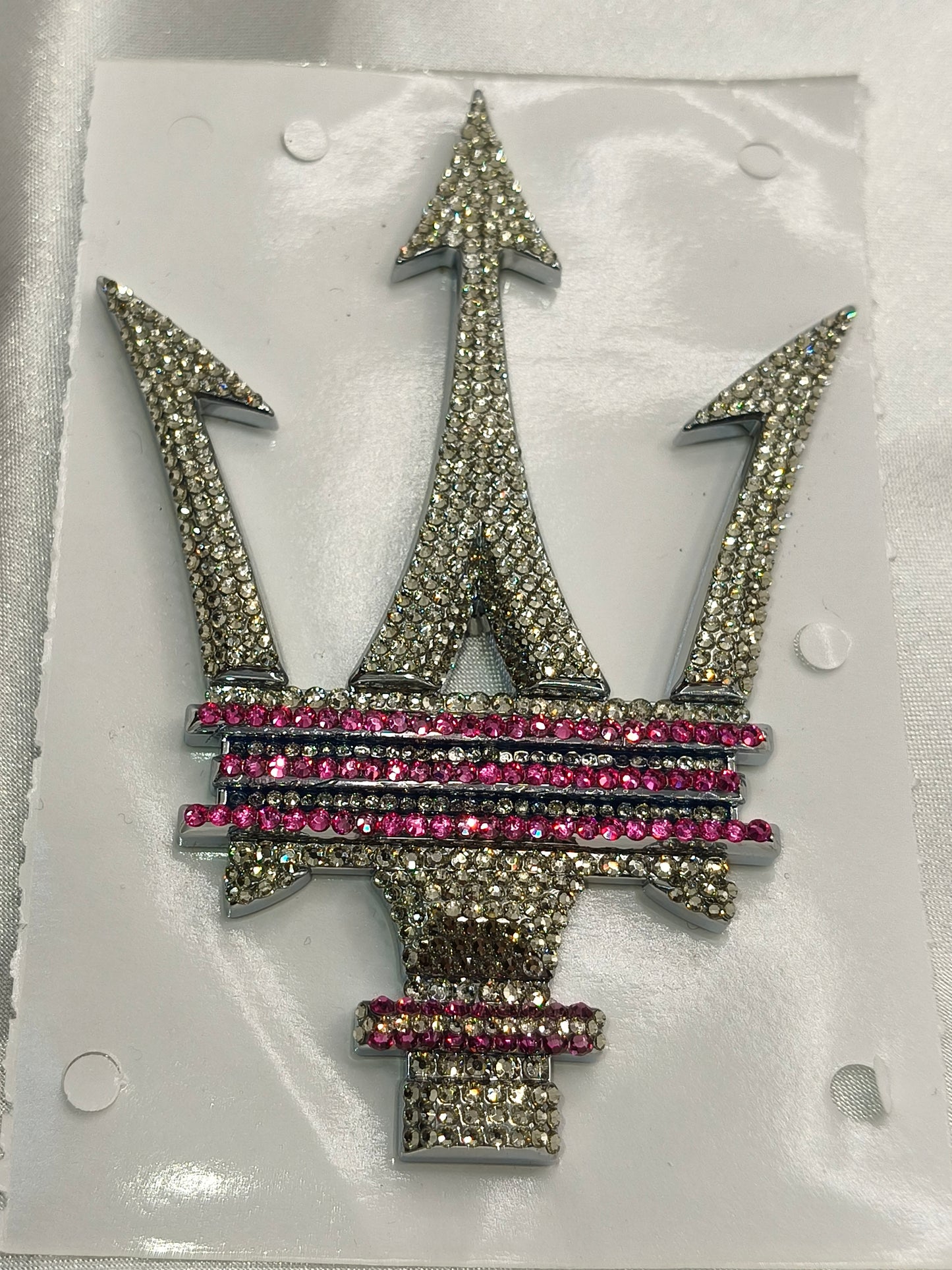 Original OEM | Maserati Logo Emblem Set links+rechts ab modell 2021 | mit original Preciosa® Kristallen