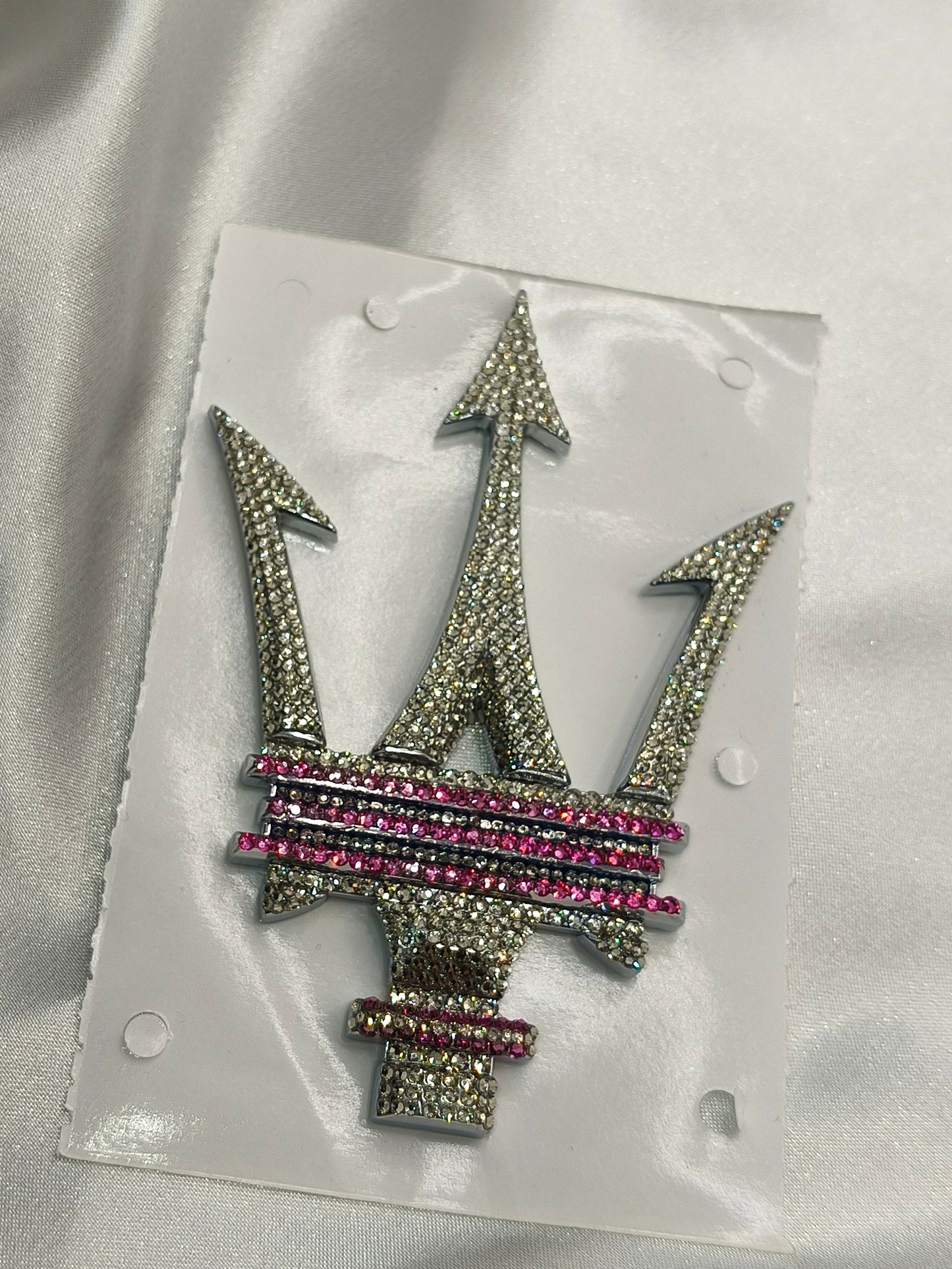 Original OEM | Maserati Logo Emblem Set links+rechts ab modell 2021 | mit original Preciosa® Kristallen