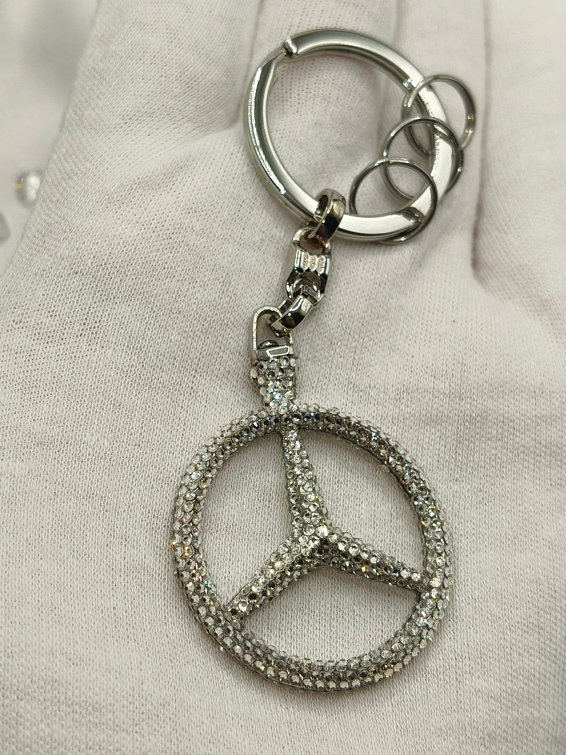 Original OEM | Mercedes-Benz Schlüsselanhänger silber | mit original Preciosa® Kristallen - Black Saphir Crystals