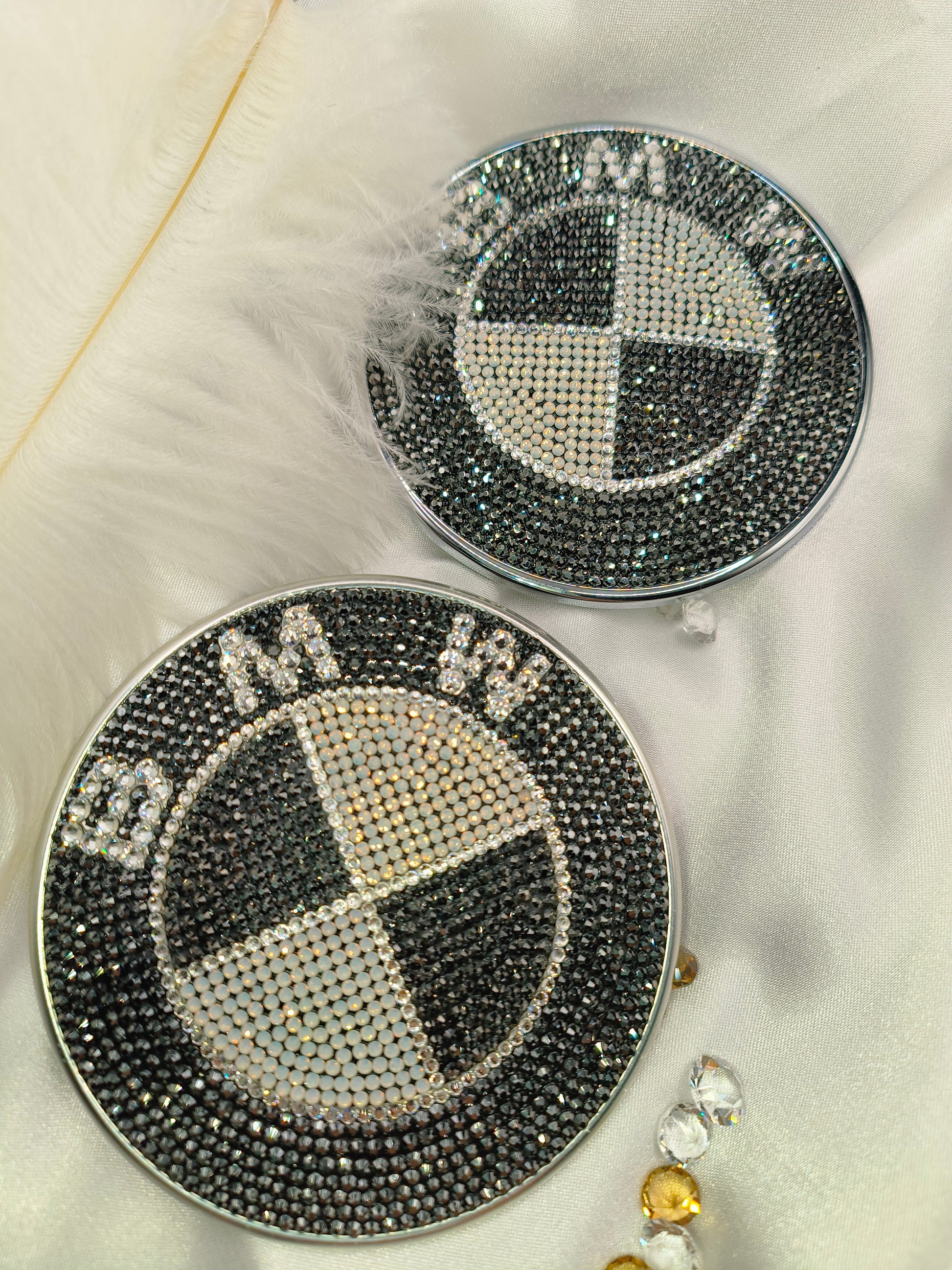 Original OEM BMW | Logo Emblem Set vorn+hinten komplett bestückt | mit original Preciosa® Kristallen - Black Saphir Crystals