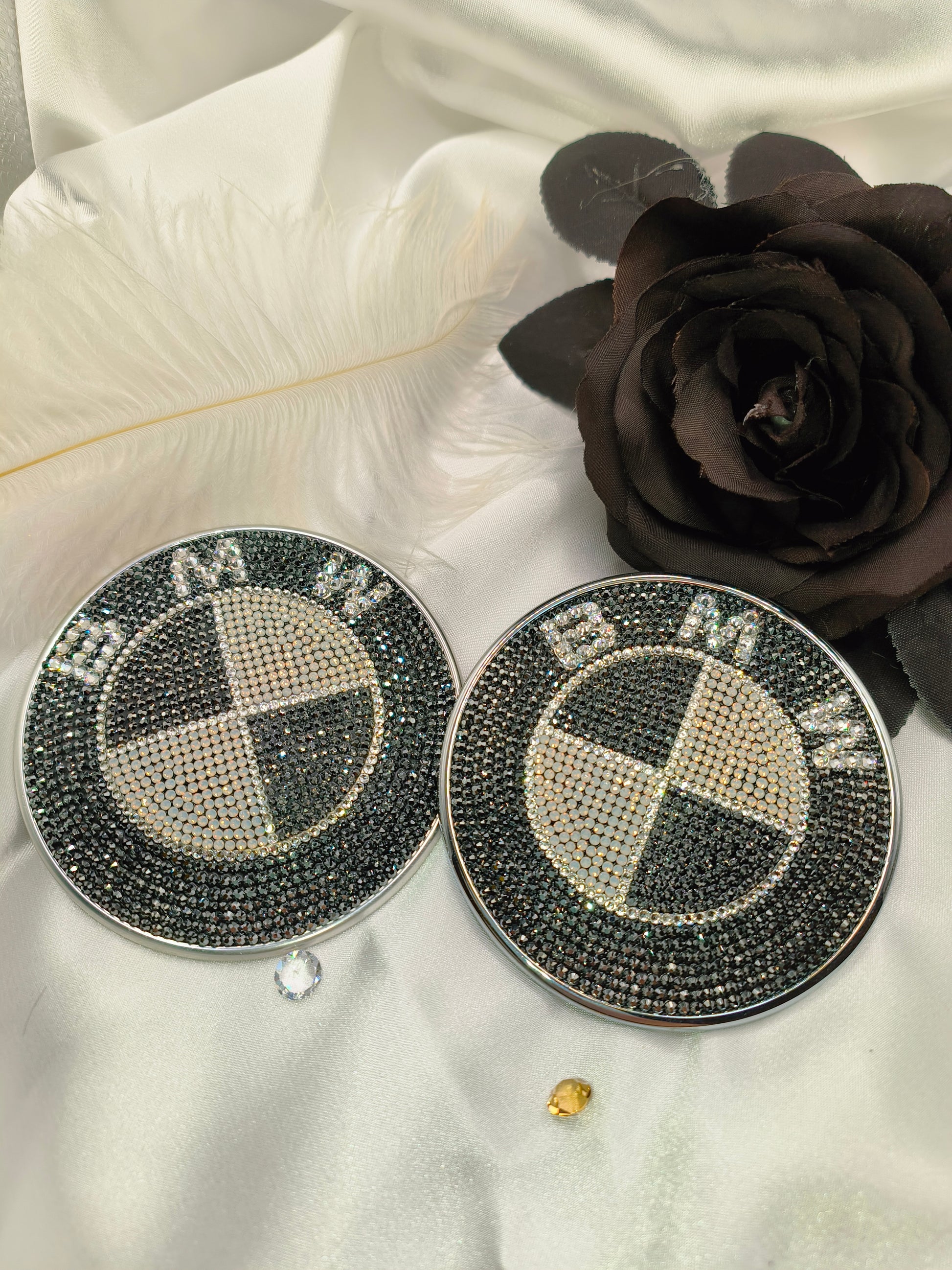 Original OEM BMW | Logo Emblem Set vorn+hinten komplett bestückt | mit original Preciosa® Kristallen - Black Saphir Crystals