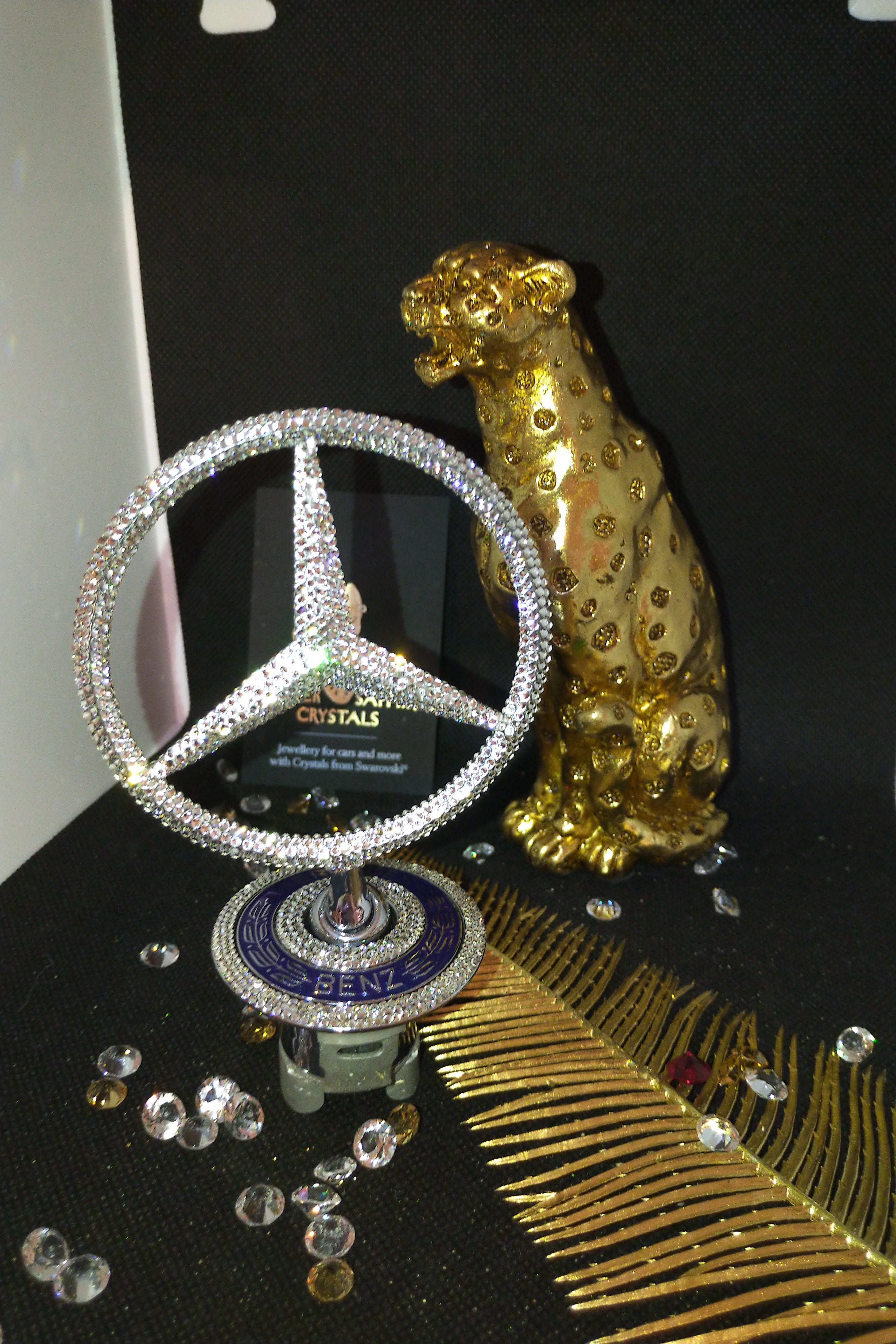 Original Mercedes Logo Emblem Motorhaube silber mit original Swarovski® oder Preciosa® Veredelt - Black Saphir Crystals